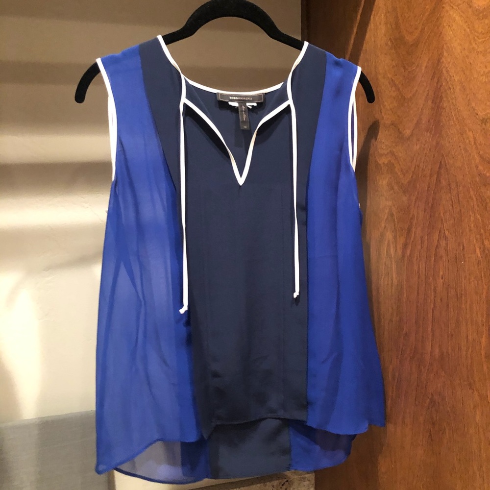 BCBG sleeveless top Size XS